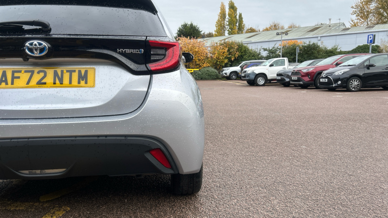 Toyota Yaris 1.5 Hybrid Design 5dr CVT Hybrid Hatchback